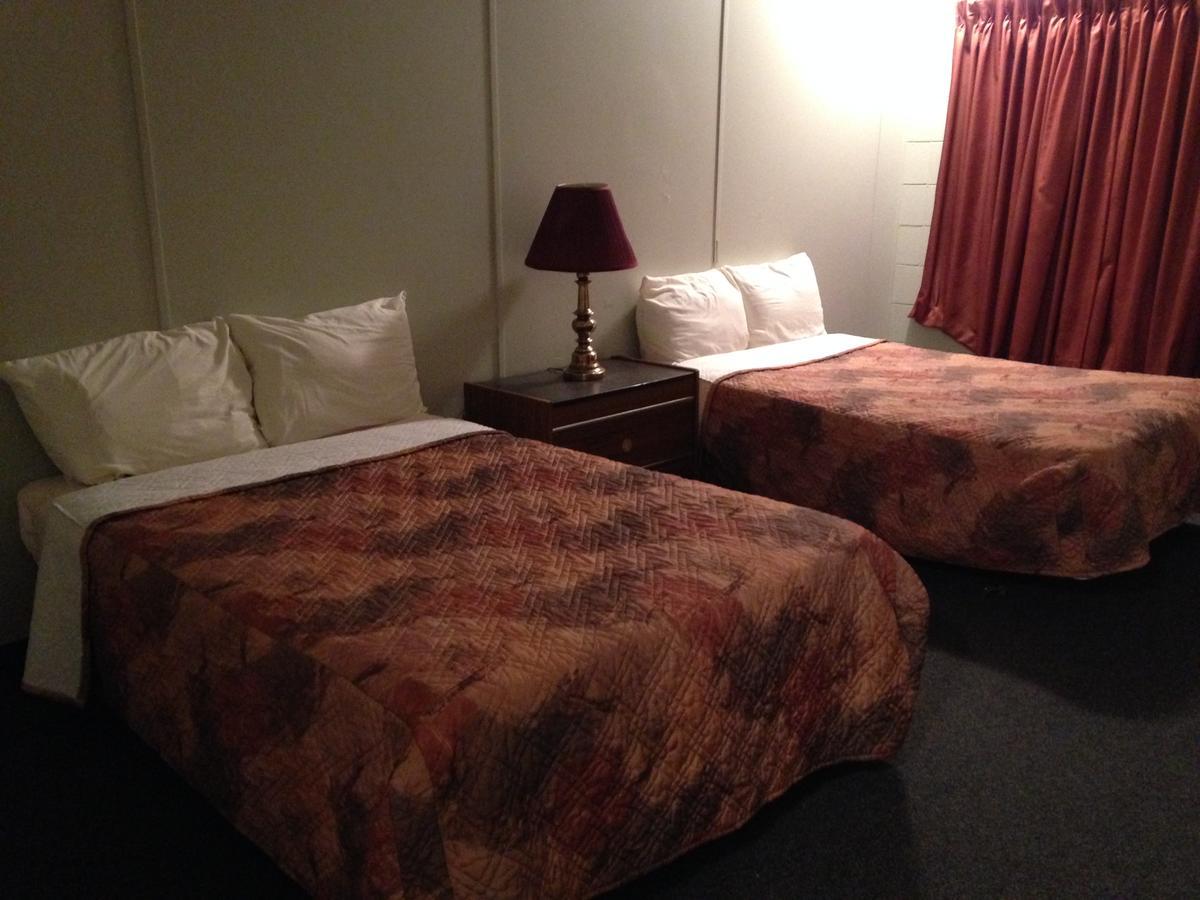 Macklin Motor Inn מראה חיצוני תמונה