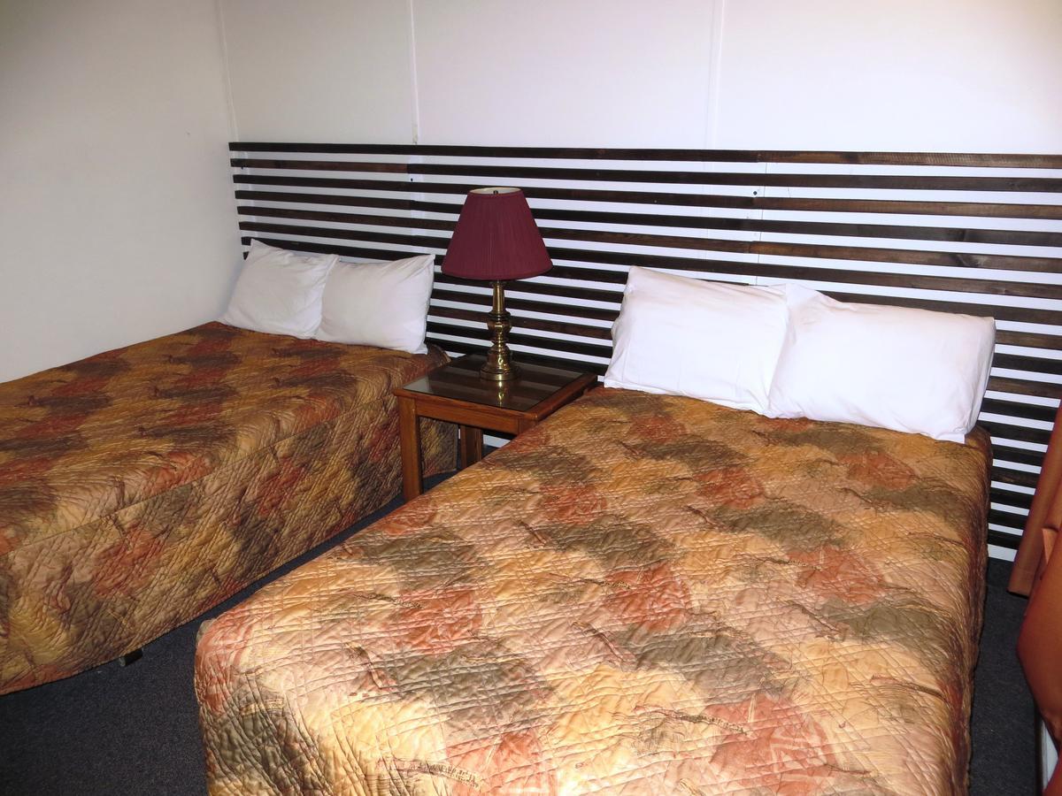 Macklin Motor Inn מראה חיצוני תמונה